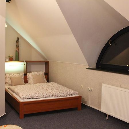 Privat Pri Hradbach Apartment Levoca Bagian luar foto
