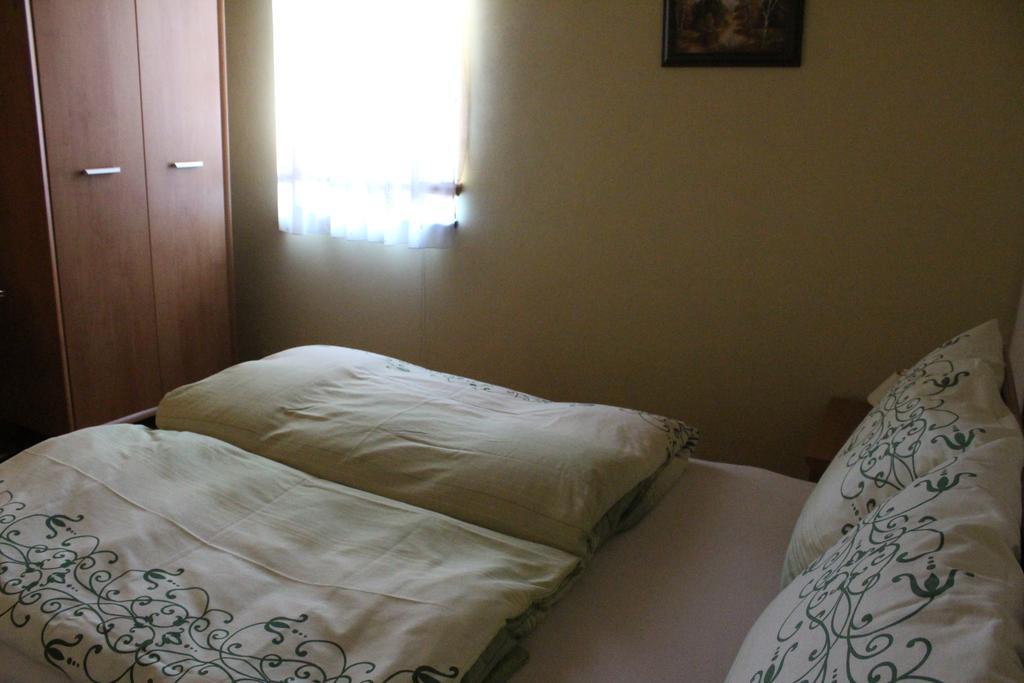 Privat Pri Hradbach Apartment Levoca Ruang foto